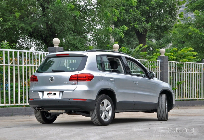 2013款 1.8TSI 自動四驅(qū)舒適版