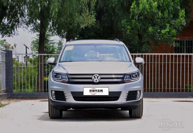 2013款 1.8TSI 自動(dòng)四驅(qū)舒適版