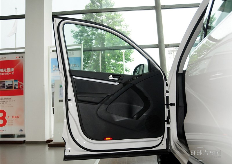 2013款 1.8TSI 自動(dòng)四驅(qū)豪華型