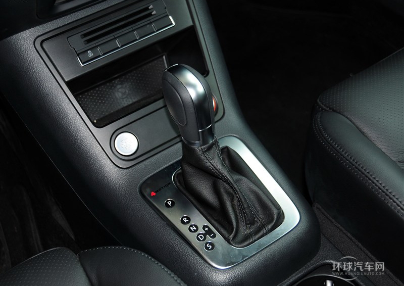 2013款 1.8TSI 自動(dòng)四驅(qū)豪華型