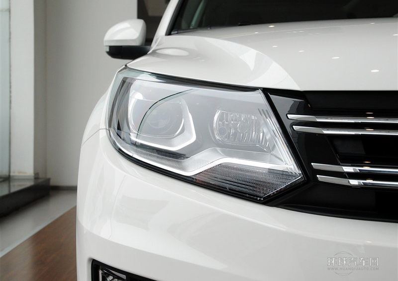 2013款 1.8TSI 自動(dòng)四驅(qū)豪華型