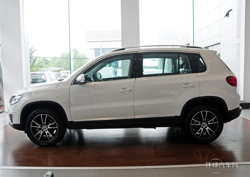 2013款 1.8TSI 自動(dòng)四驅(qū)豪華型