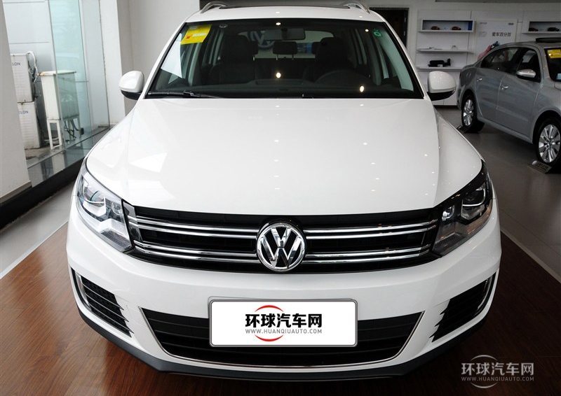 2013款 1.8TSI 自動四驅(qū)豪華型