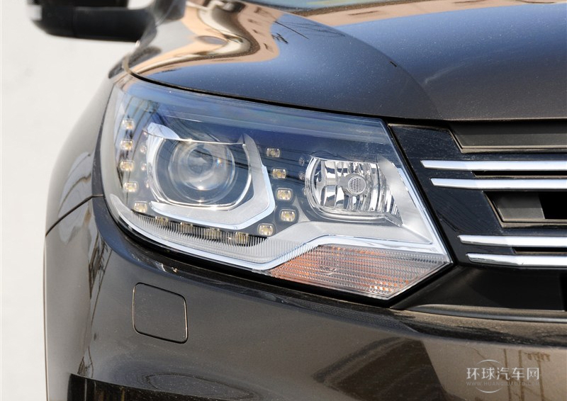 2013款 2.0TSI 自動四驅(qū)旗艦版