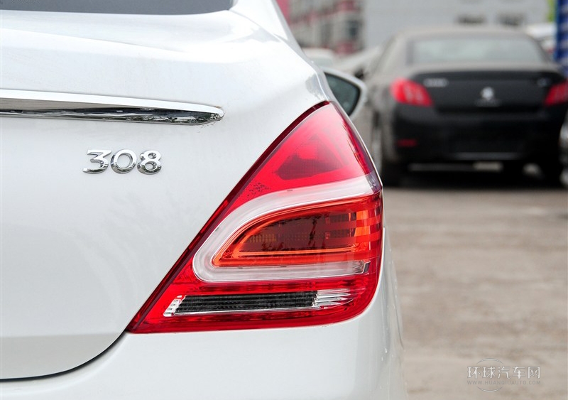 2014款 樂享版 1.6L 自動風(fēng)尚型