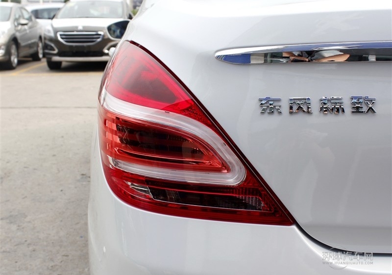 2014款 樂享版 1.6L 手動(dòng)優(yōu)尚型