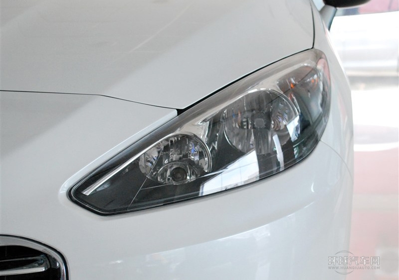 2014款 樂(lè)享版 1.6L 手動(dòng)優(yōu)尚型CNG