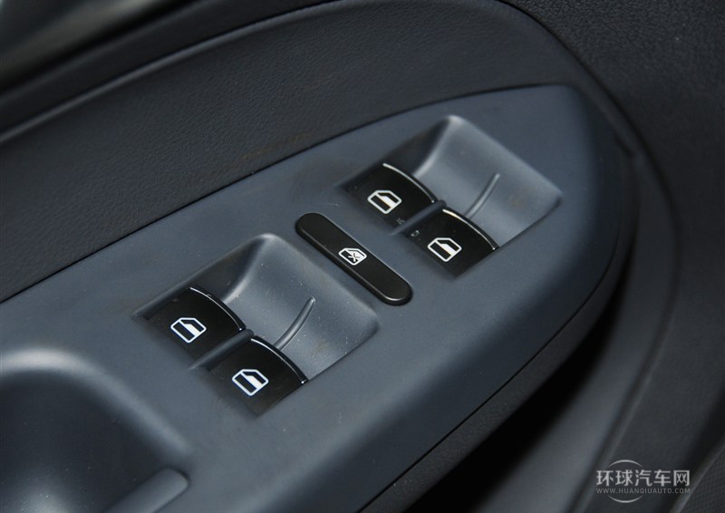 2013款 1.4T 自動(dòng)舒適版5座