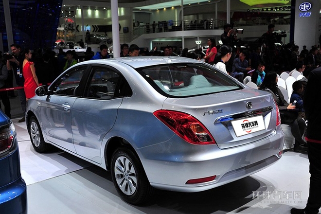 2014款 1.6L 自動尊貴型