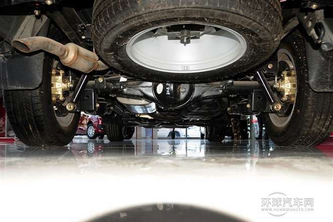 2012款 2.0L 手動汽油兩驅(qū)天窗版
