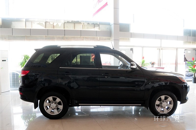 2012款 2.0L 手動汽油兩驅(qū)天窗版
