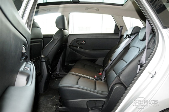 2013款 2.0L 7座自動(dòng)舒適版 國(guó)V