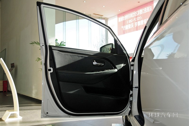 2013款 2.0L 7座自動(dòng)舒適版 國(guó)IV