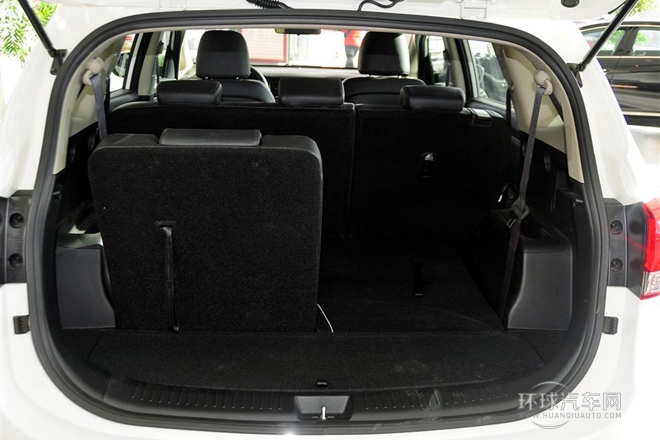 2013款 2.0L 7座自動(dòng)舒適版 國(guó)IV