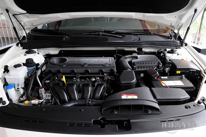 2013款 2.4L 商務(wù)天窗型 國(guó)V