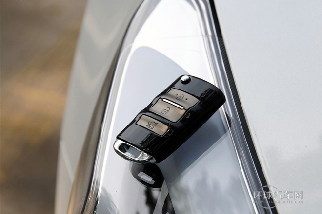 2013款 2.4L 商務(wù)型 國V
