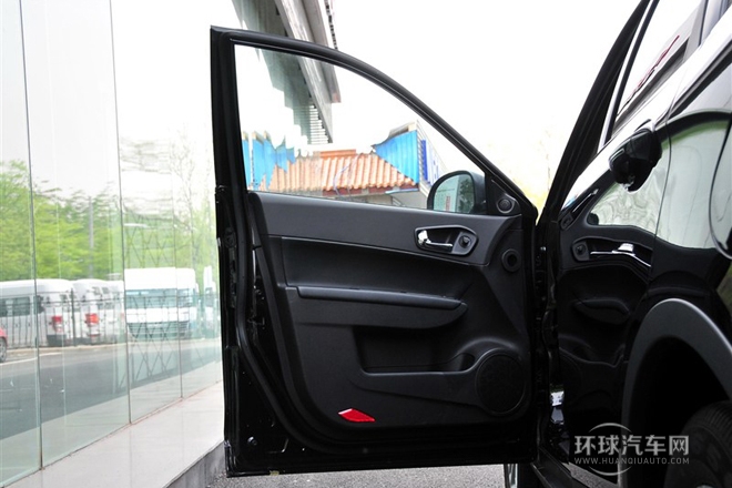 2012款 2.0L 手動(dòng)兩驅(qū)精英版