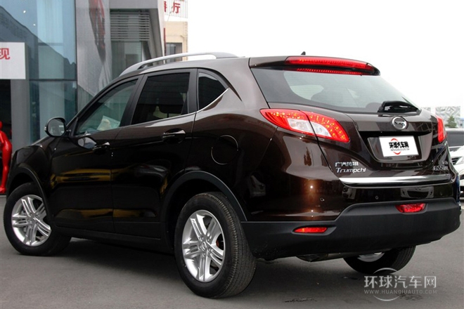 2013款 1.8T 自動四驅(qū)豪華版