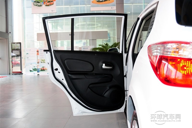 2013款 1.6L 手動(dòng)時(shí)尚版