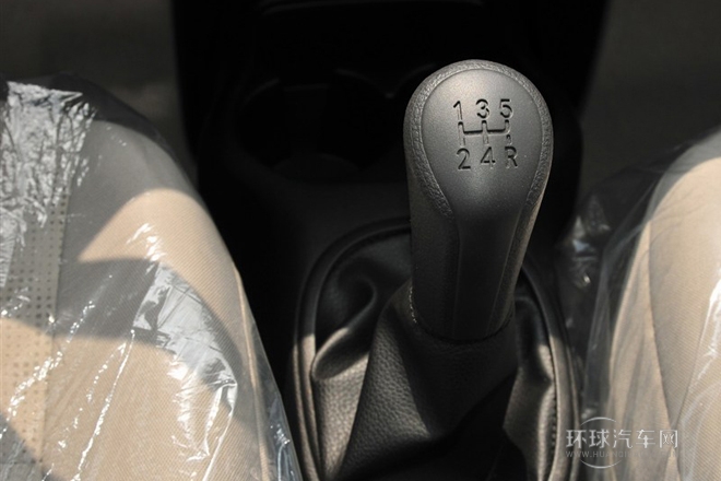 2014款 1.2L 手動優(yōu)享版