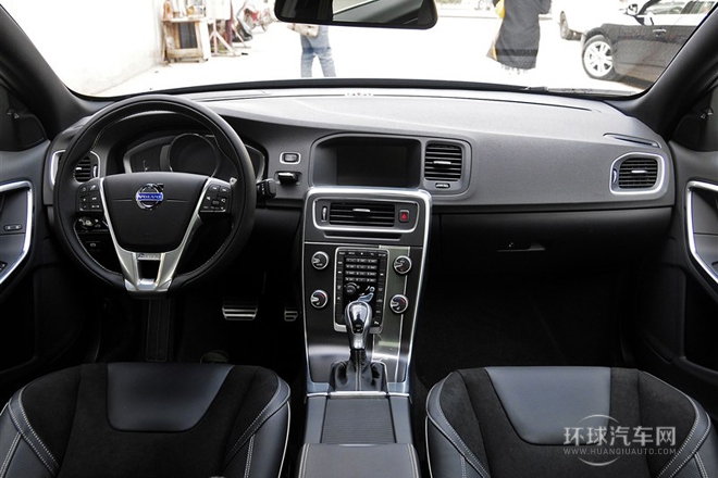 2014款改款2.0T T5個性運(yùn)動版