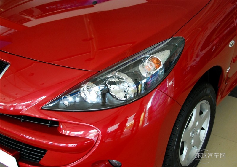 2011款 兩廂 1.6L 自動(dòng)馭樂版