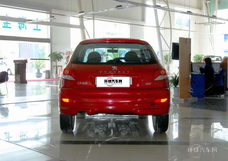 2011款 兩廂 1.6L 自動(dòng)馭樂版