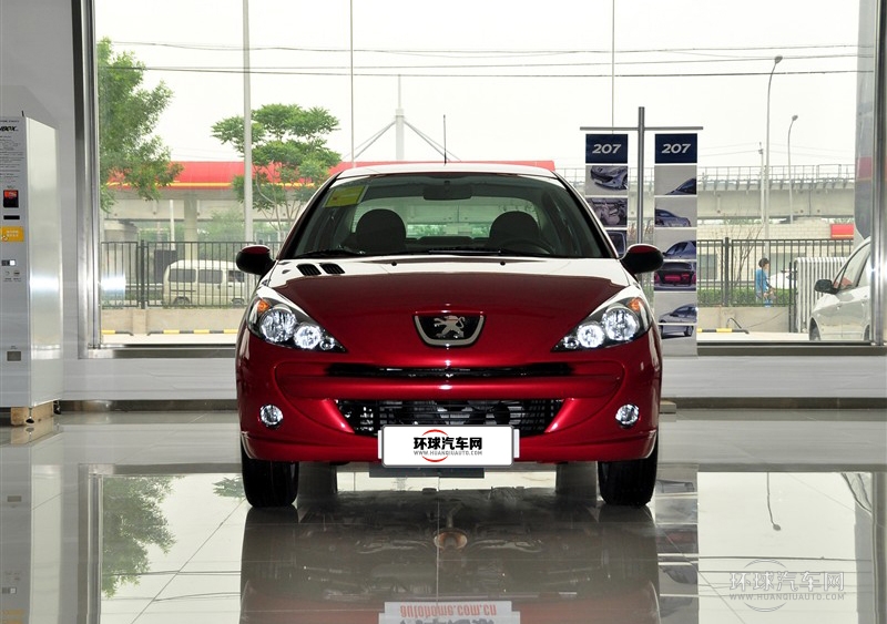 2011款 三廂 1.6L 手動(dòng)馭樂版