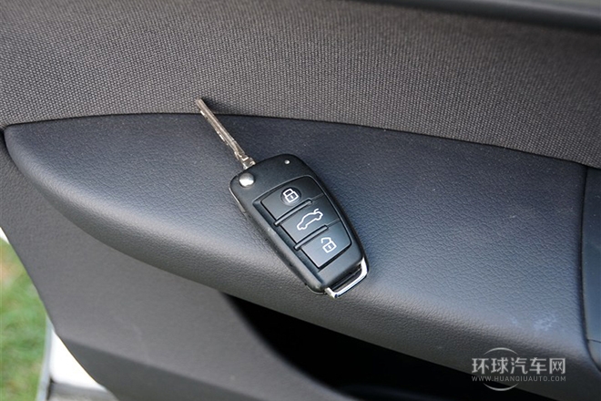 2013款 35 TFSI 進(jìn)取型