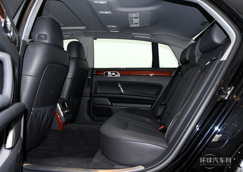 2012款 3.0L 商務(wù)型