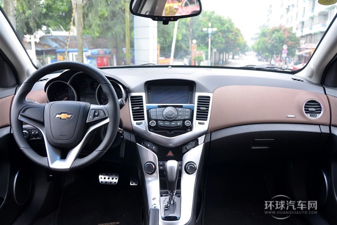2013款 掀背 1.6L 自動(dòng)豪華型