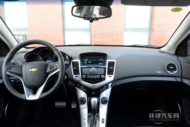 2013款 掀背 1.6T 自動(dòng)旗艦型