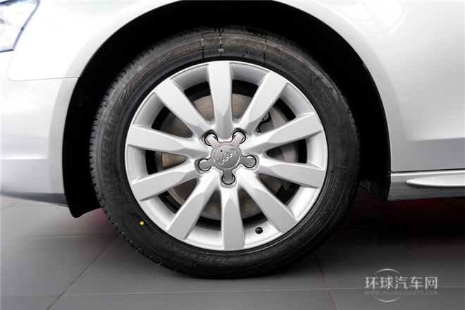 2013款 40 TFSI quattro個(gè)性運(yùn)動(dòng)型