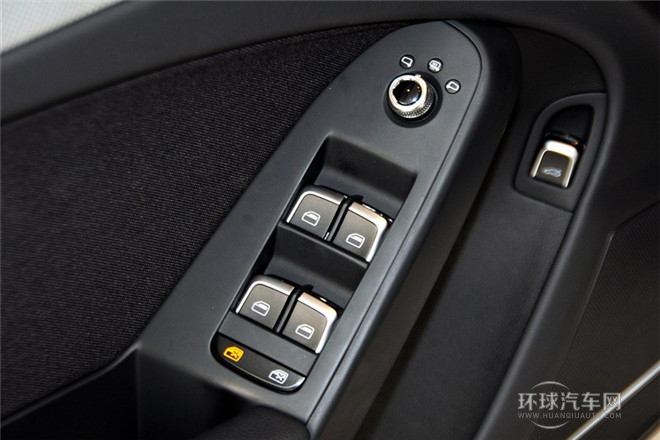 2013款 40 TFSI quattro個(gè)性運(yùn)動(dòng)型