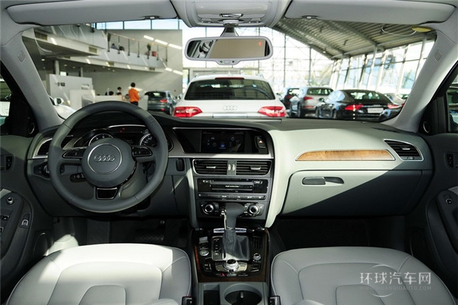 2013款 35 TFSI 自動(dòng)豪華型