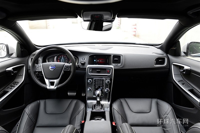 2015款3.0T T6 AWD個(gè)性運(yùn)動版