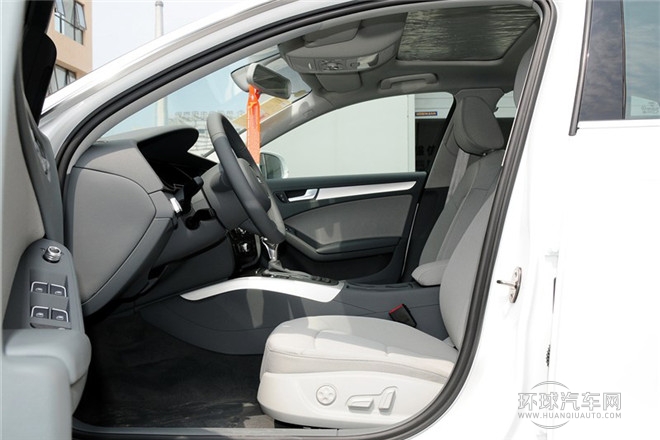 2013款 35 TFSI 自動(dòng)標(biāo)準(zhǔn)型