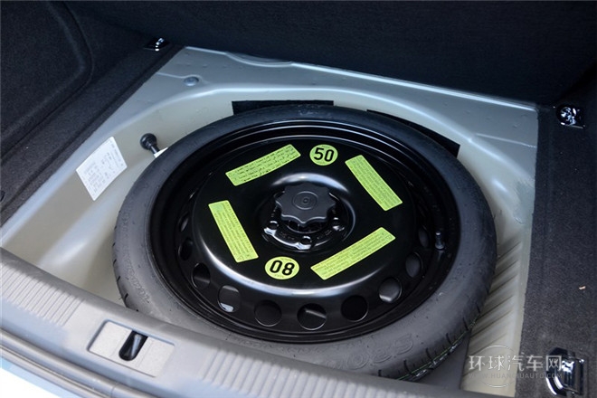 2013款 30 TFSI 自動(dòng)舒適型