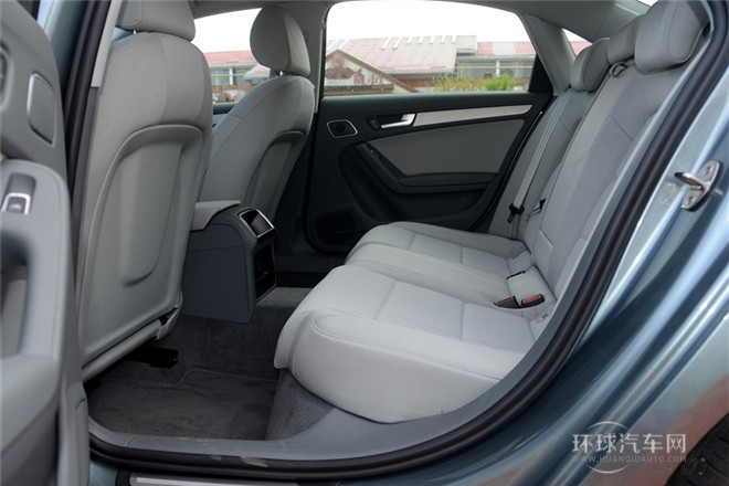 2013款 30 TFSI 自動(dòng)舒適型