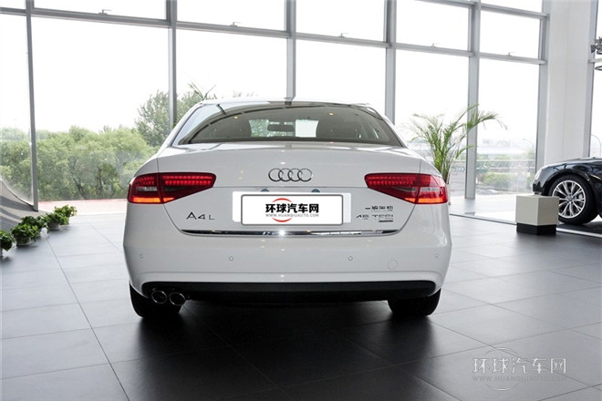 2015款 45 TFSI quattro個(gè)性運(yùn)動(dòng)型