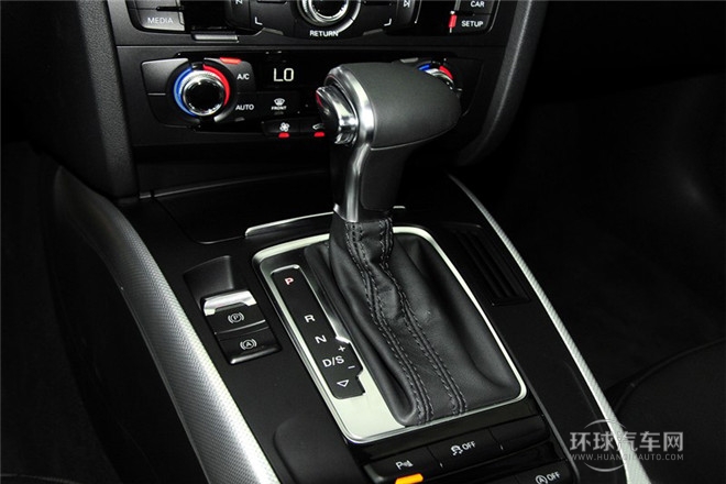 2015款 35 TFSI 自動(dòng)標(biāo)準(zhǔn)型