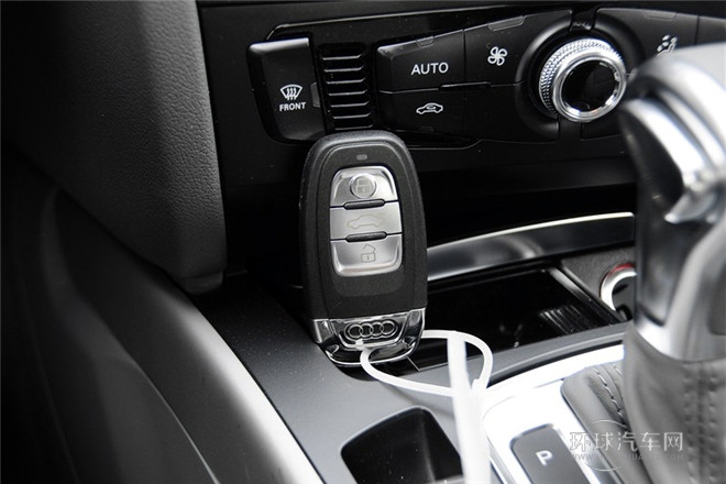 2015款 30 TFSI 自動(dòng)舒適型