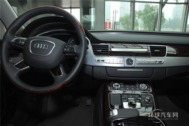 2013款 A8L 50 TFSI quattro專(zhuān)享型