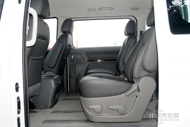 2014款 2.4L 商務(wù)型