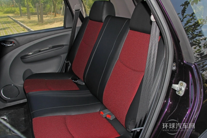 2014款 LV 改款 1.5L AMT豪華型