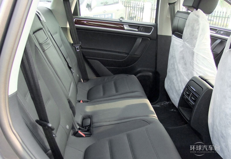 2011款 3.0TDI V6 柴油標(biāo)配型