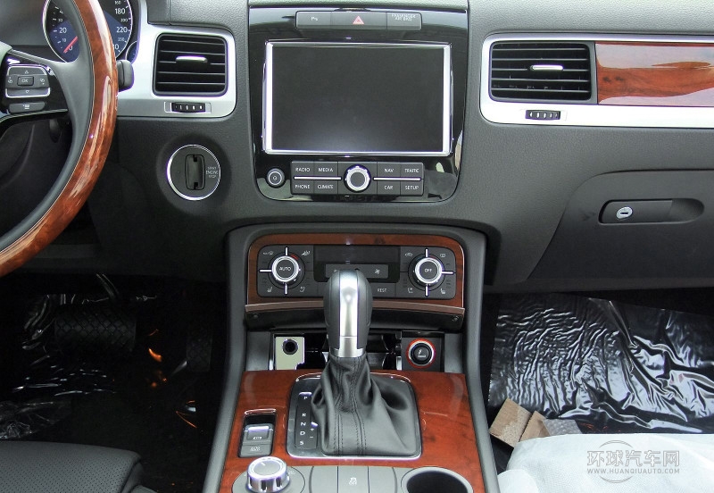 2011款 3.0TDI V6 柴油標配型