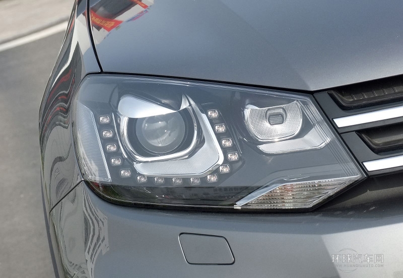 2011款 3.0TDI V6 柴油標(biāo)配型