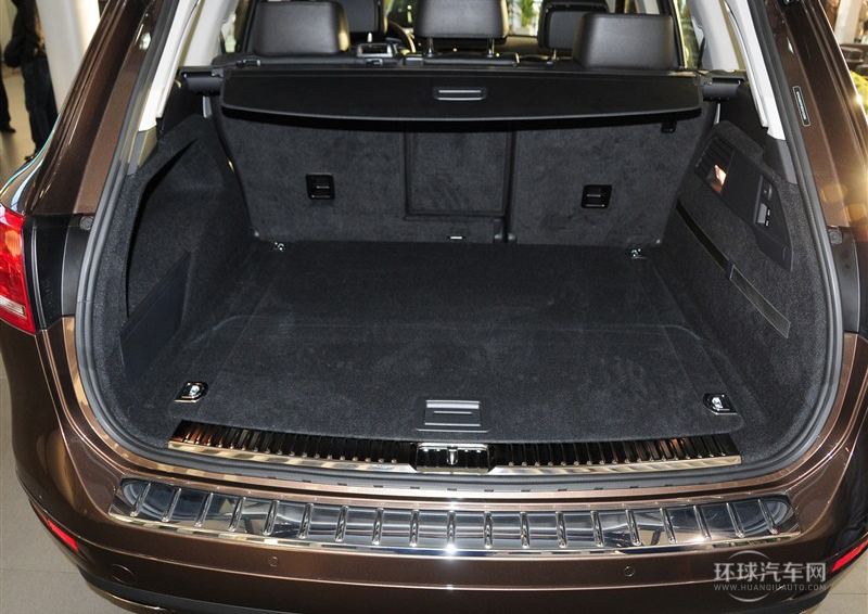 2011款 3.0TSI V6 標(biāo)配型