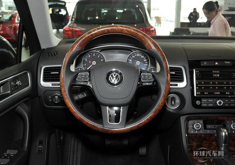 2013款 3.6L V6 越野增強(qiáng)高配型